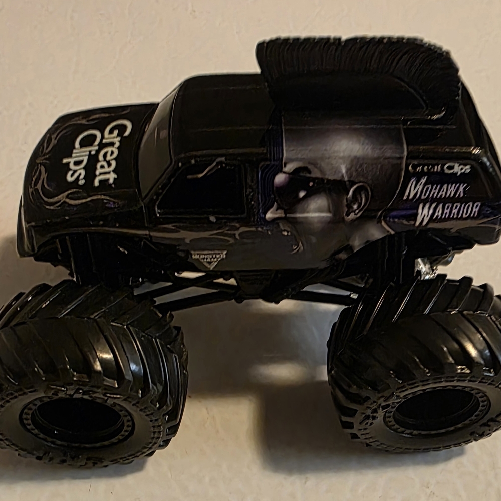 Mohawk Warrior Monster Jam 1:64 Scale Truck Toy
